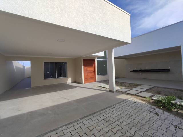 #C2748 - Casa para Venda em Eunápolis - BA